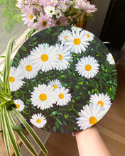 Load image into Gallery viewer, Daisies on Round
